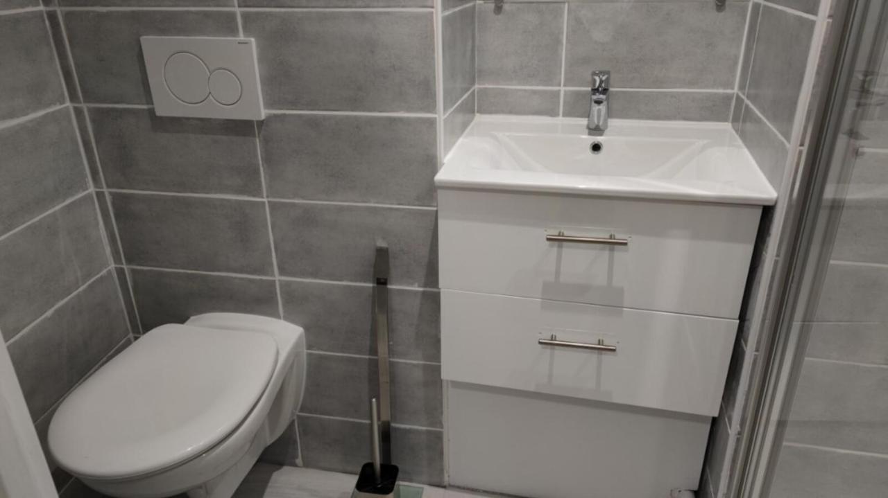 Saint Etienne Studio Lot 2 Appartement Toulouse Buitenkant foto